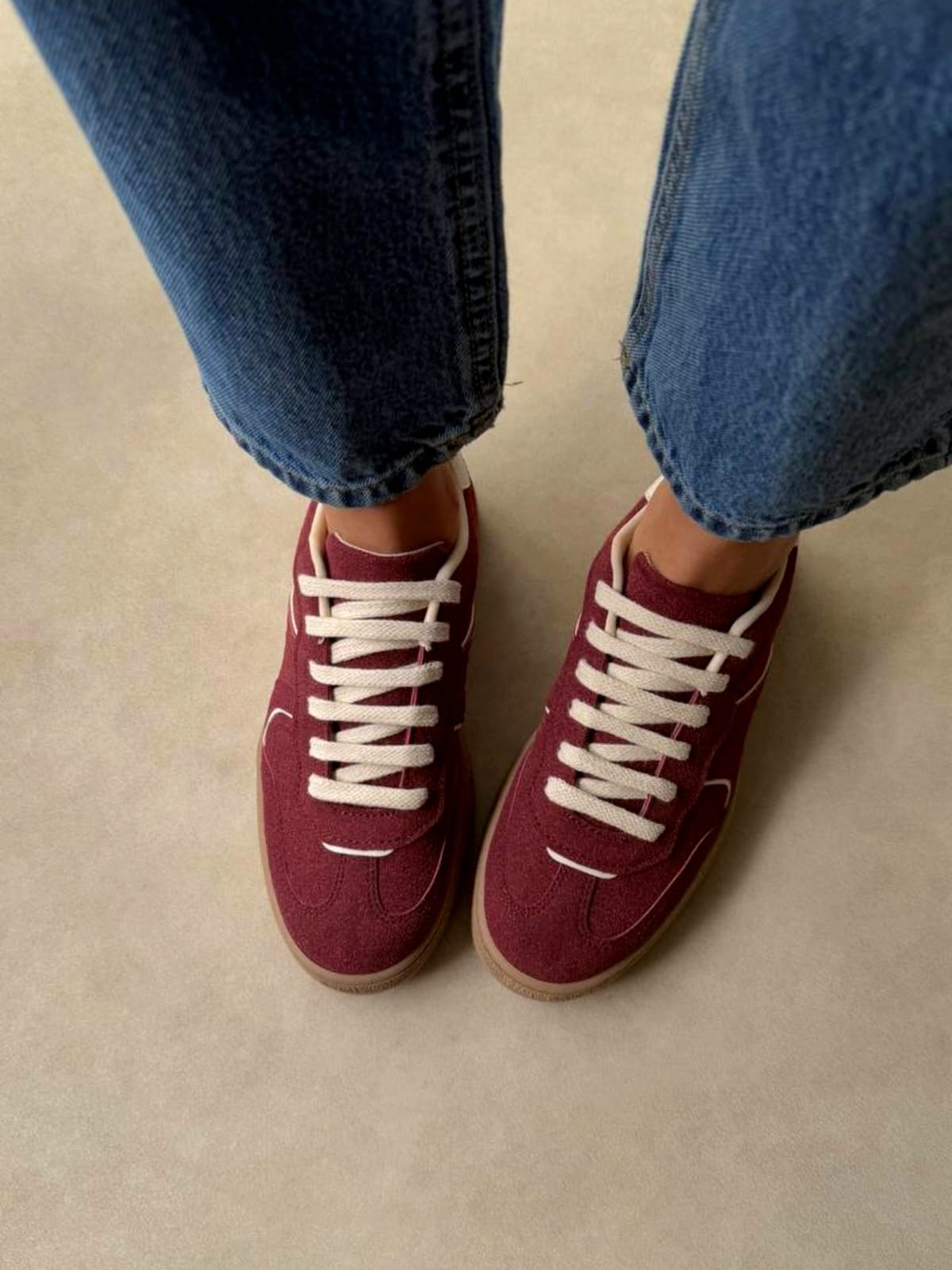 Casual Burgundy Sneakers - Warm Tones