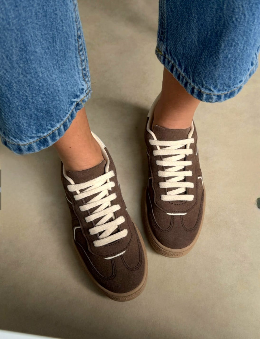 Casual Brown Sneakers - Warm Tones