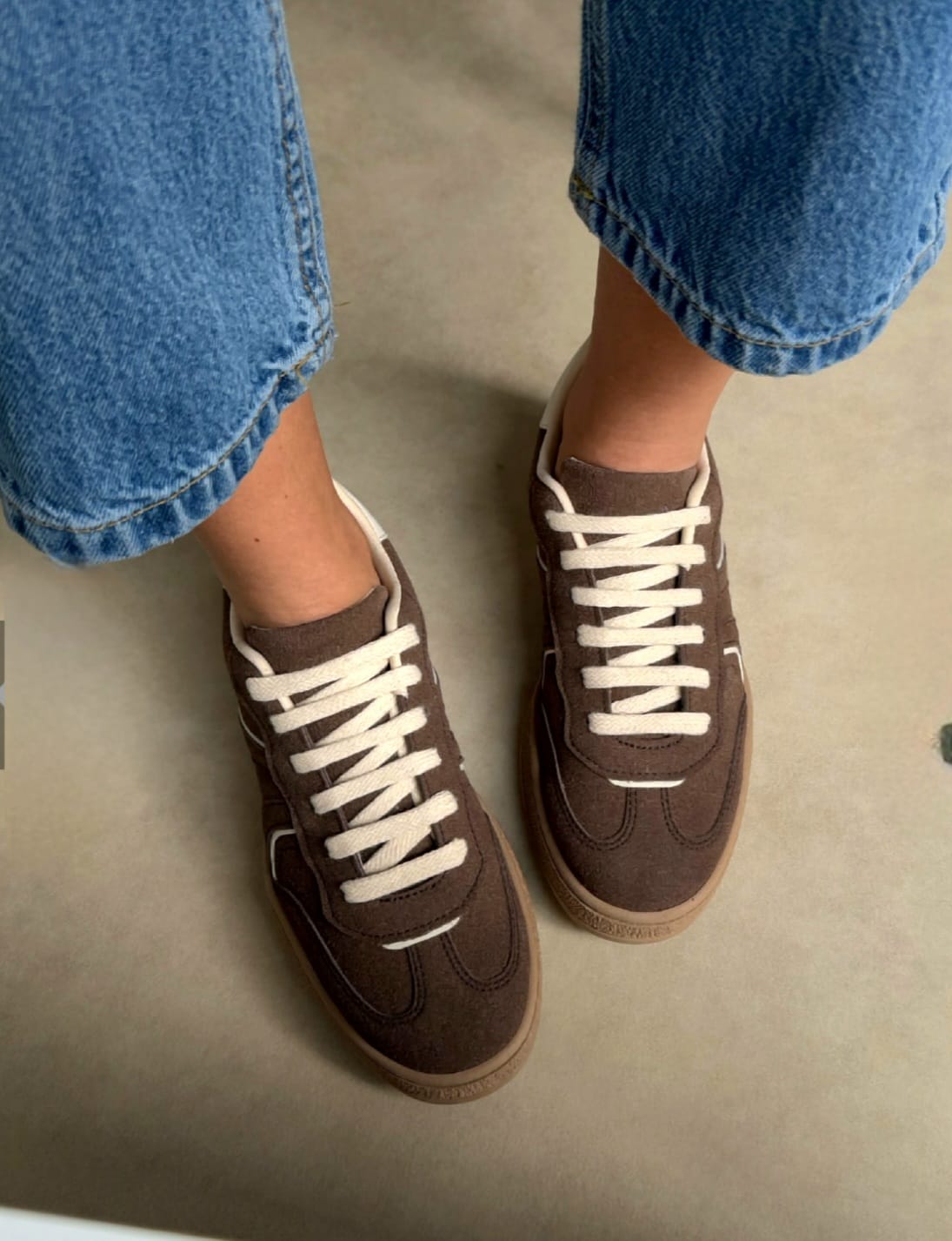 Casual Brown Sneakers - Warm Tones