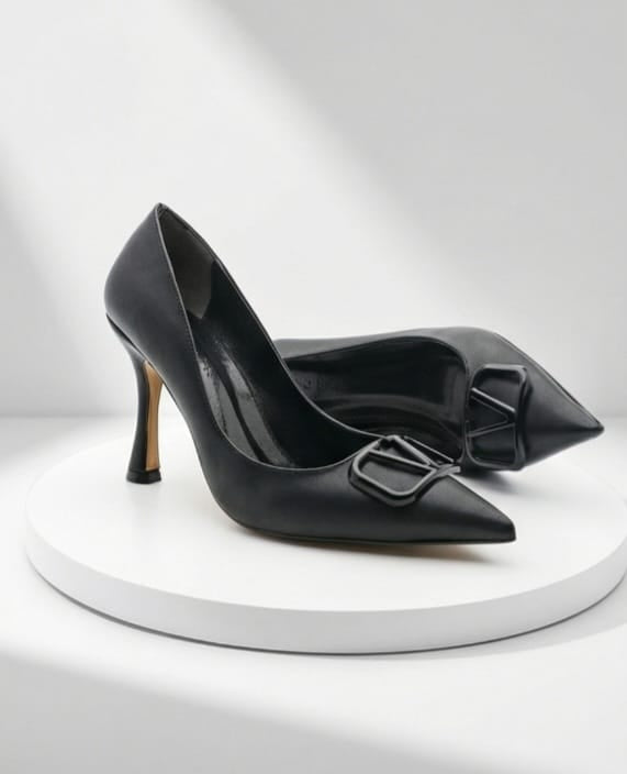 9cm Black Buckle Detail Pumps