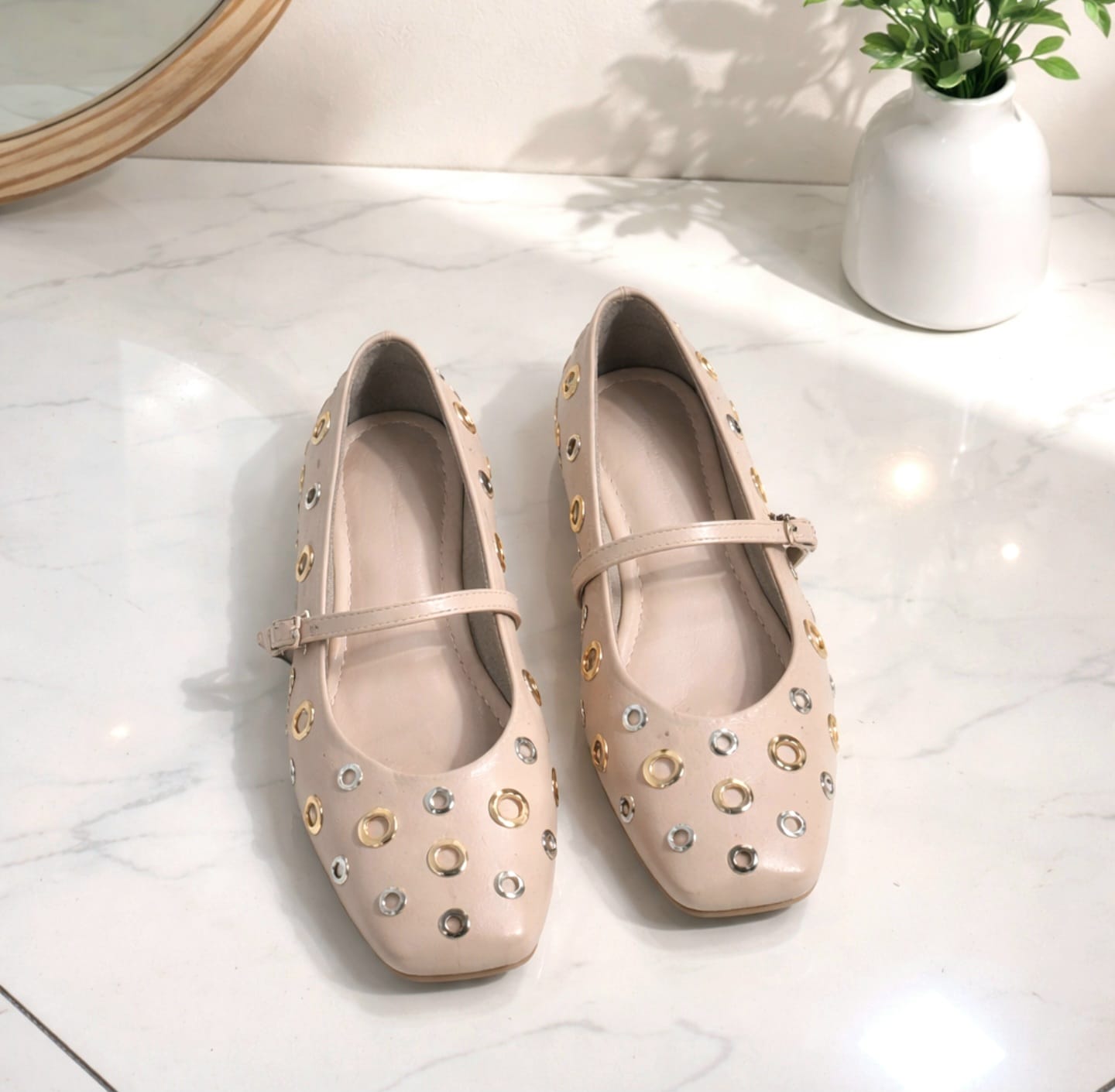 Squared Beige Toe Ballerinas-Classic