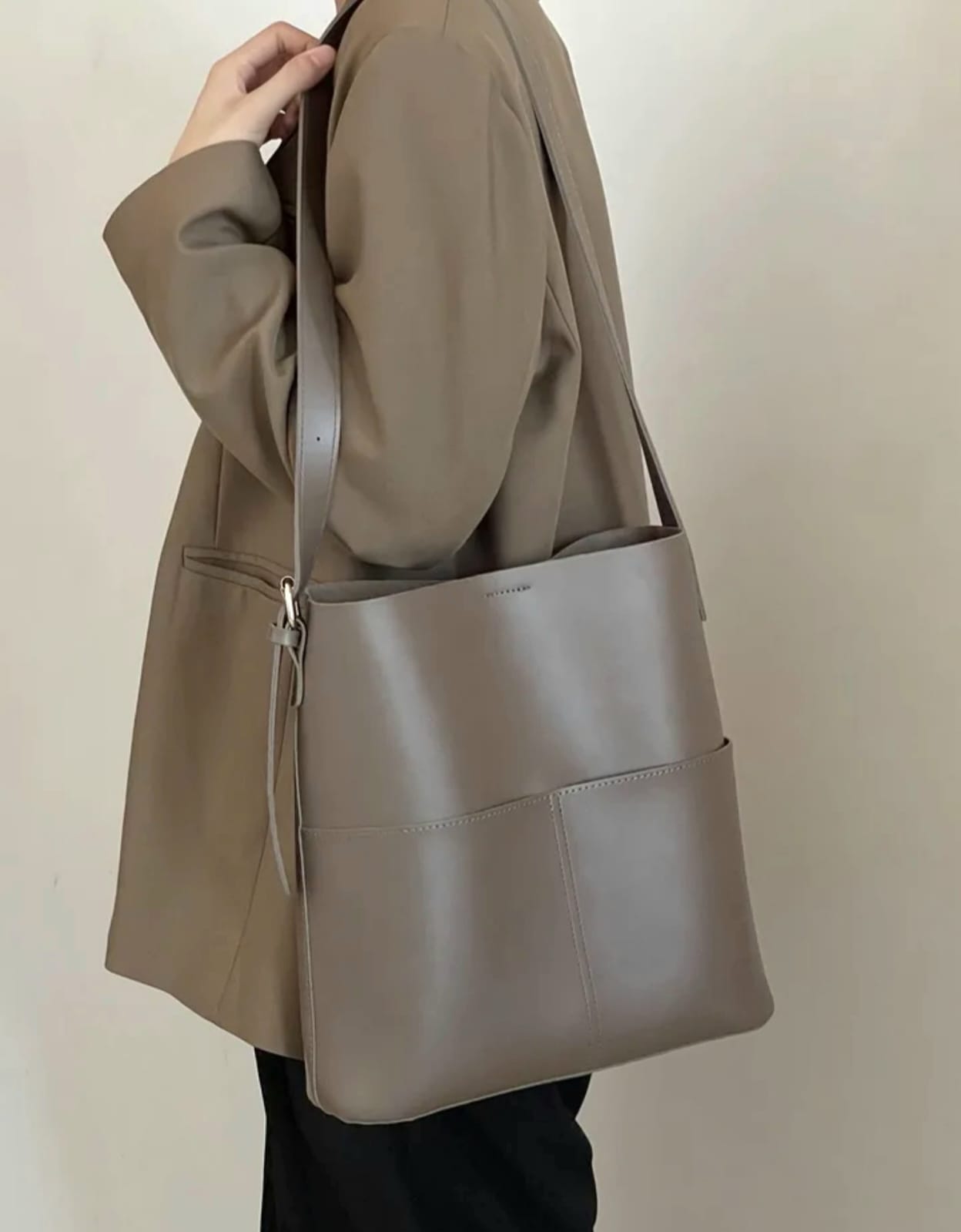 Casual Greige Shoulder Bag