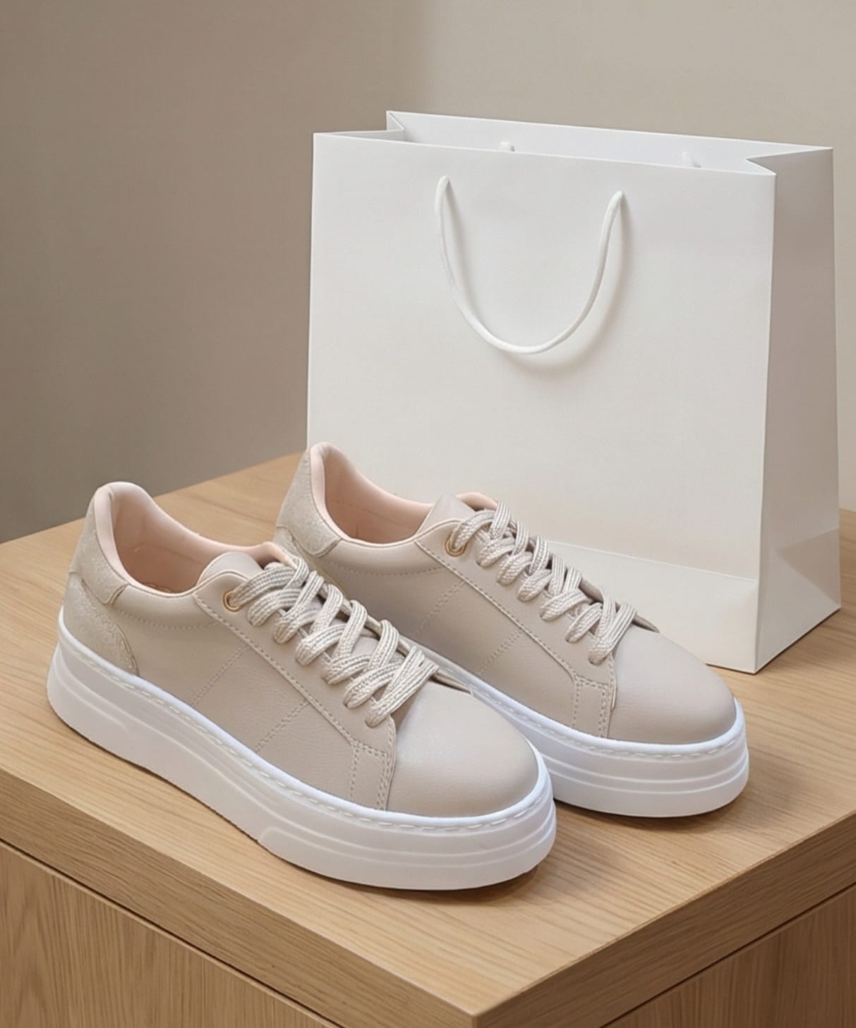 Everyday Beige Sneakers - Multi