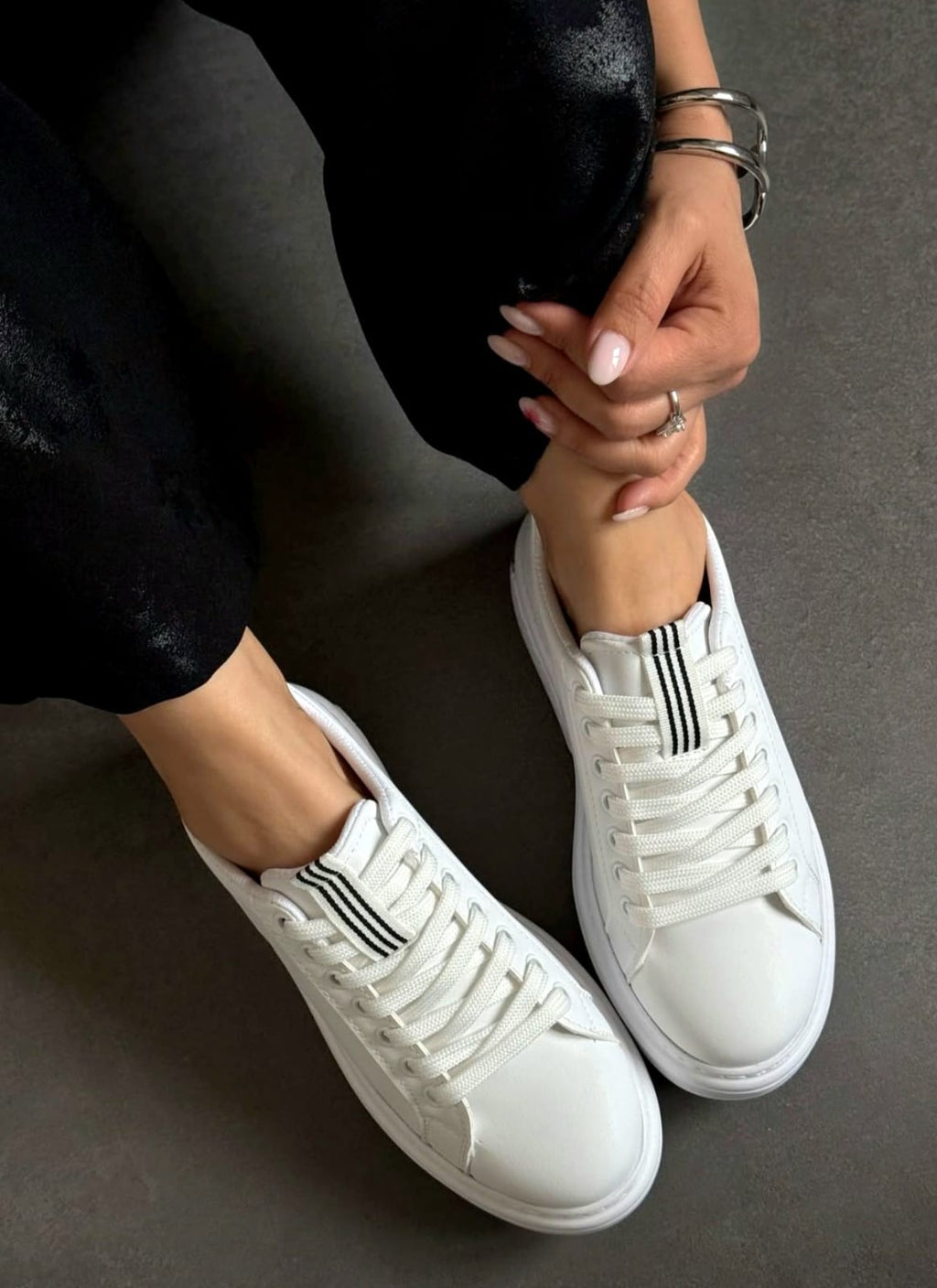 Everyday Sneakers - Neutral