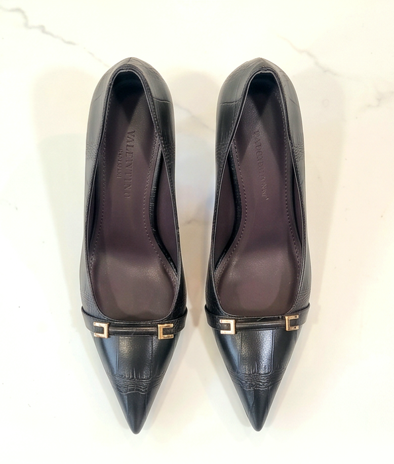 Elegant Monroe Lace 9cm heel stilettos with smooth black leather and a pointed toe, perfect for formal occasions.