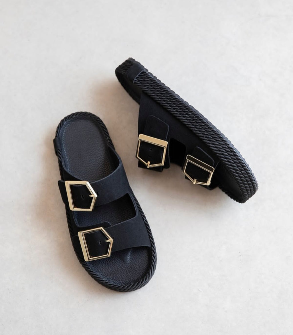 Adjustable band suede slides