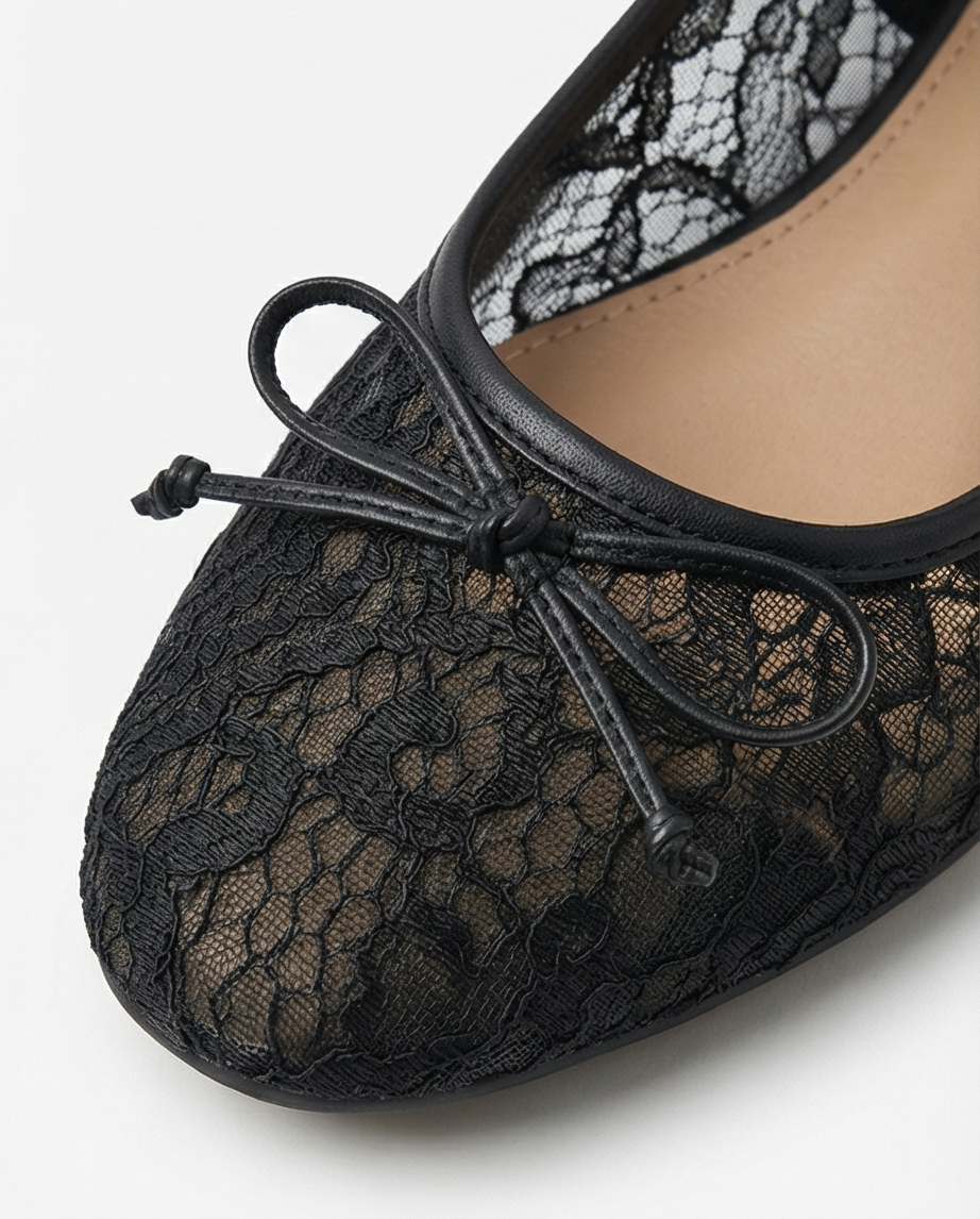 Black dentelles ballerinas